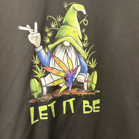 Gnome Leaf Sweatshirt - Picture 2 of 4